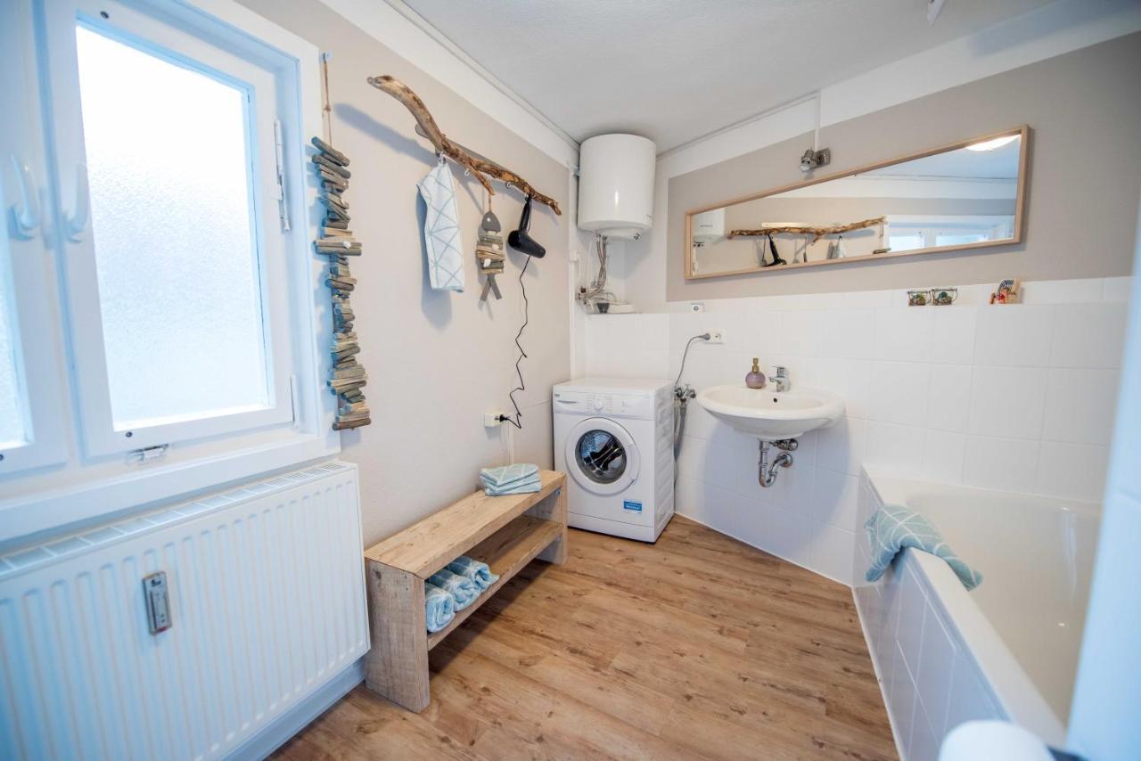 Stilvolle Ferienwohnung Am Historischen Nikolaitor Eisenach Luaran gambar
