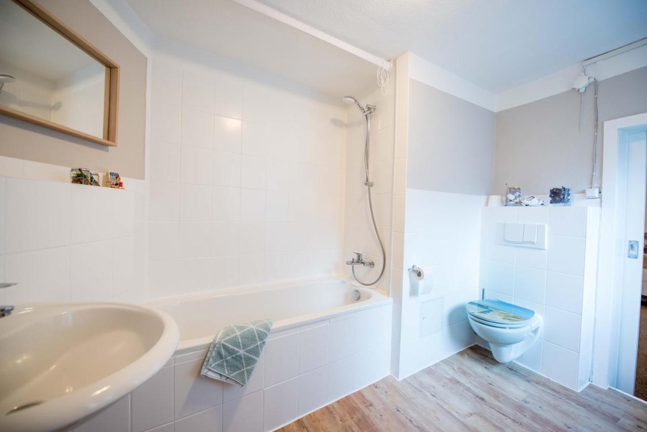 Stilvolle Ferienwohnung Am Historischen Nikolaitor Eisenach Luaran gambar