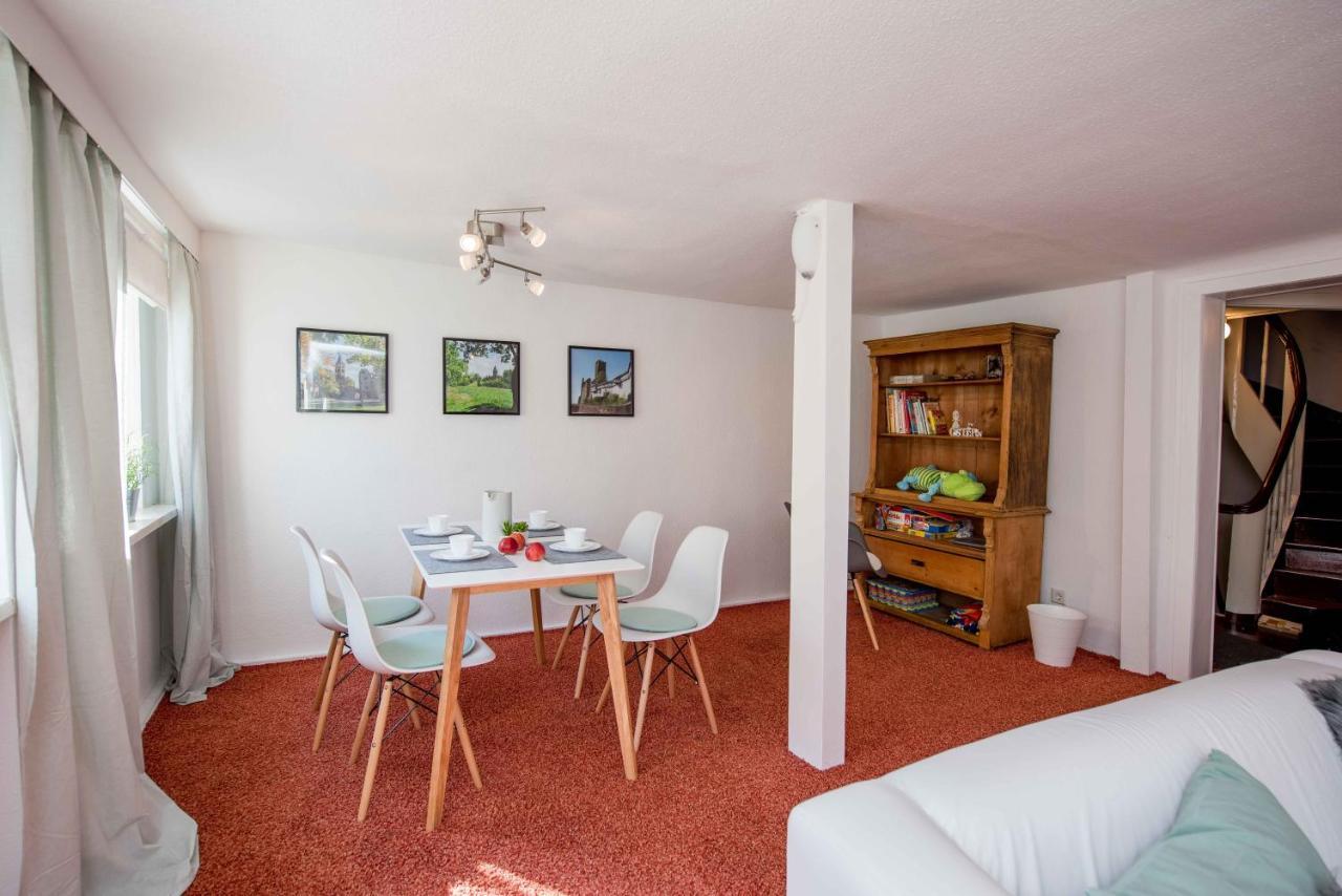 Stilvolle Ferienwohnung Am Historischen Nikolaitor Eisenach Luaran gambar