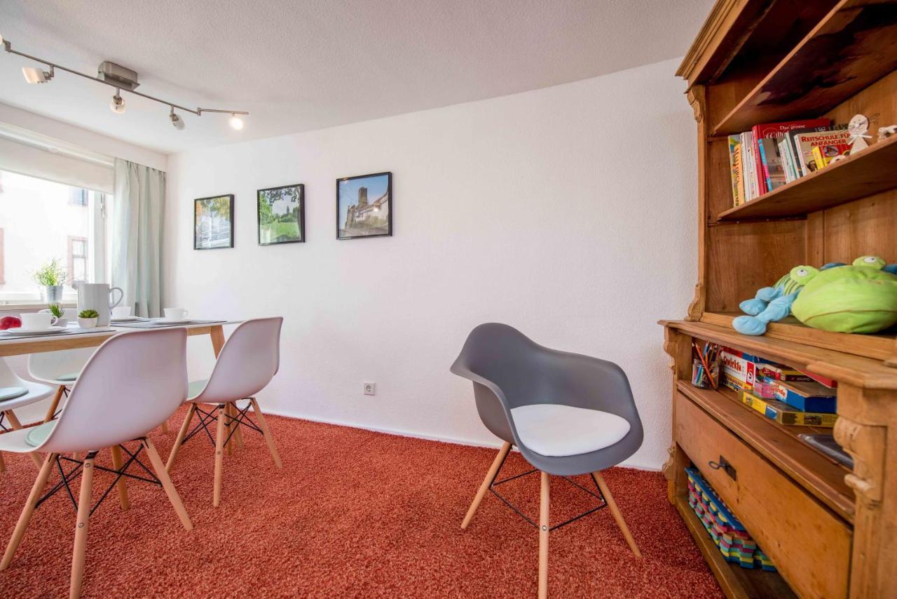 Stilvolle Ferienwohnung Am Historischen Nikolaitor Eisenach Luaran gambar