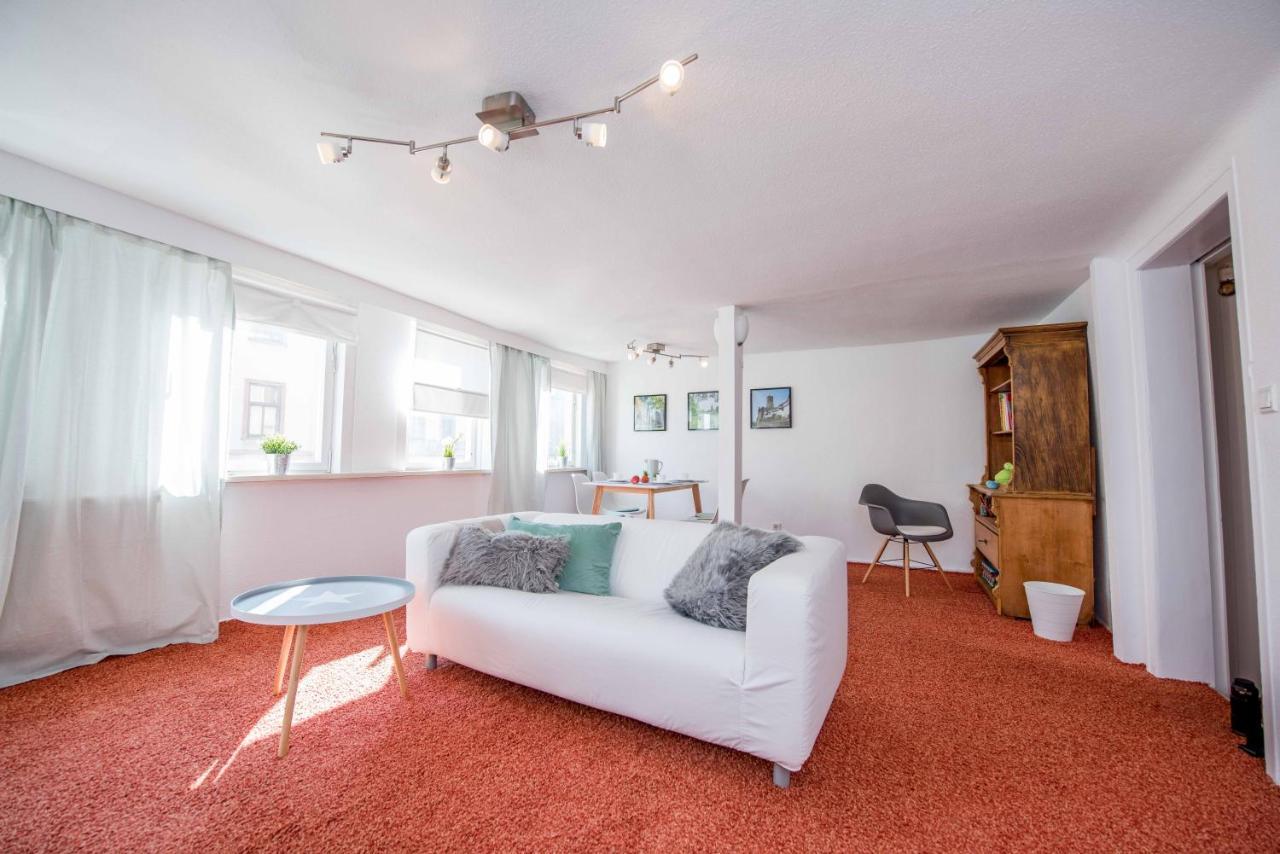 Stilvolle Ferienwohnung Am Historischen Nikolaitor Eisenach Luaran gambar