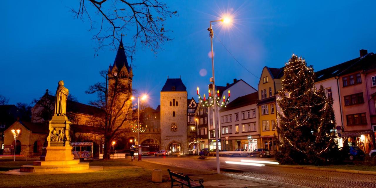 Stilvolle Ferienwohnung Am Historischen Nikolaitor Eisenach Luaran gambar